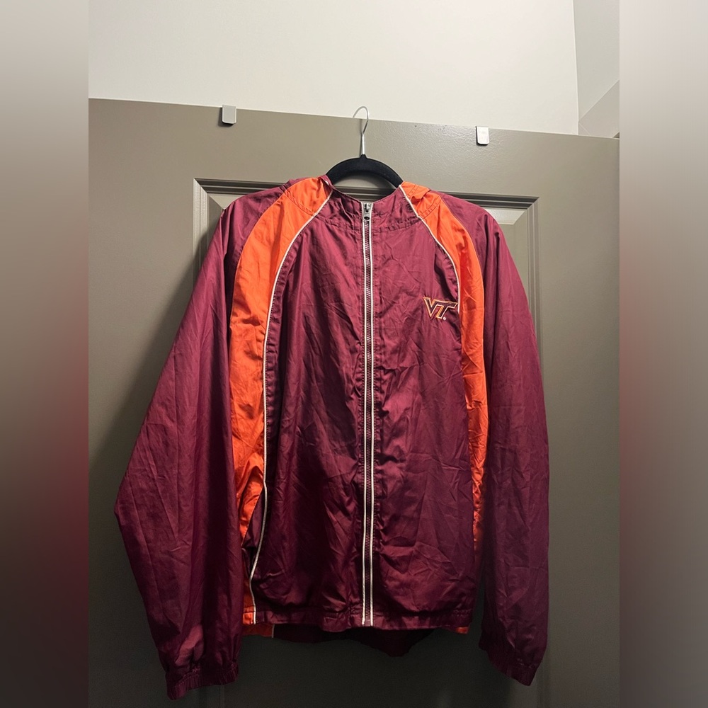 Virginia Tech Hokies rain jacket/windbreakr size medium